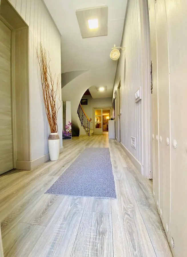 ماربيا Villa Palma 3*,